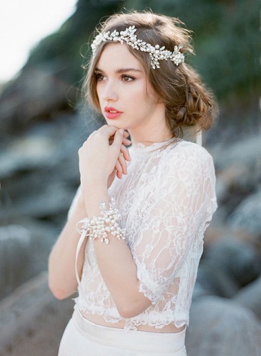 bridalmusings-Jemmakeechphoto-bridelaboheme-bridal-hair-embellishment-vintage