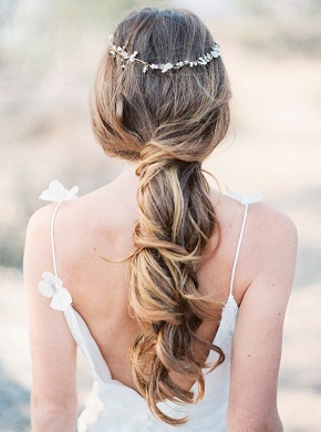 magnoliarouge-joshuaaullstyling-sarahkatephotography-bridal-hair-beachy